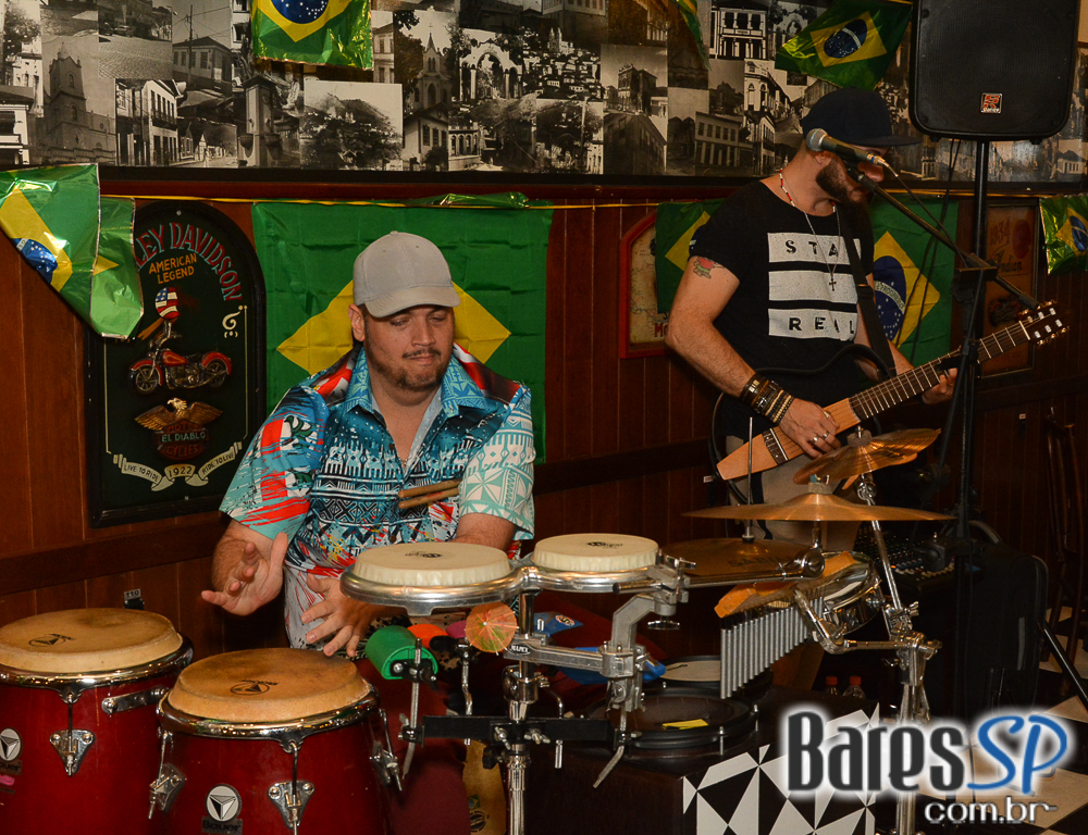 Mael Julia e Milton Santos se apresentam no BarBirô desta sexta-feira Mael Julia e Milton Santos se apresentam no BarBirô desta sexta-feira