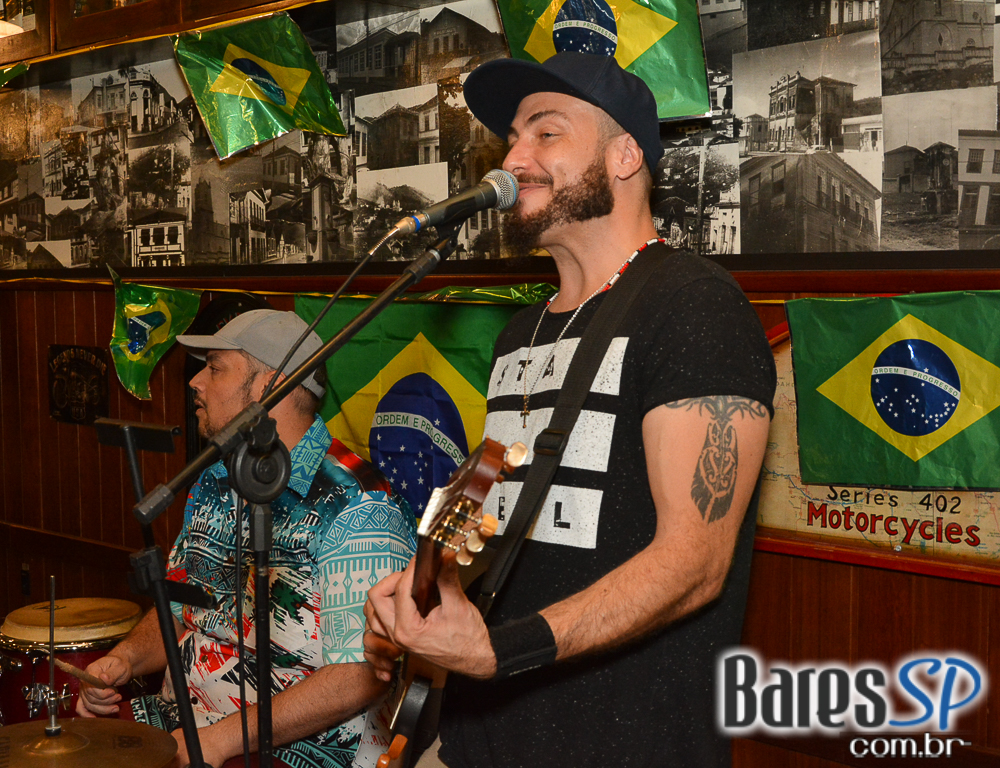 Mael Julia e Milton Santos se apresentam no BarBirô desta sexta-feira Mael Julia e Milton Santos se apresentam no BarBirô desta sexta-feira