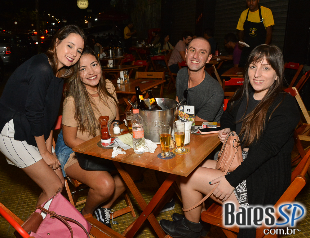 Mael Julia e Milton Santos se apresentam no BarBirô desta sexta-feira Mael Julia e Milton Santos se apresentam no BarBirô desta sexta-feira