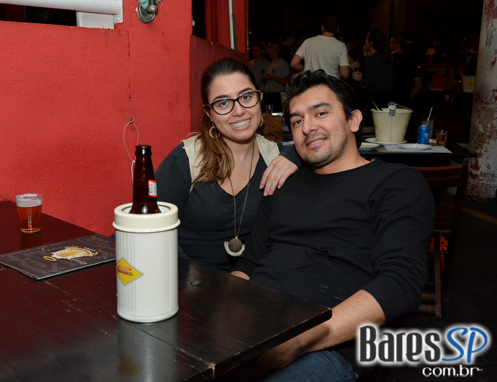Bar Salvador oferece happy hour com boa comida, petiscos exclusivos e cerveja bem gelada Bar Salvador oferece happy hour com boa comida, petiscos exclusivos e cerveja bem gelada