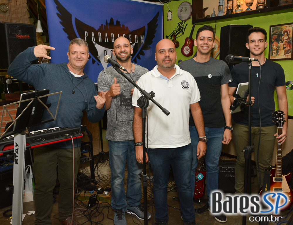 Distinta Freguesia oferece ambiente descontraído e cardápio recheado de delícias Distinta Freguesia oferece ambiente descontraído e cardápio recheado de delícias