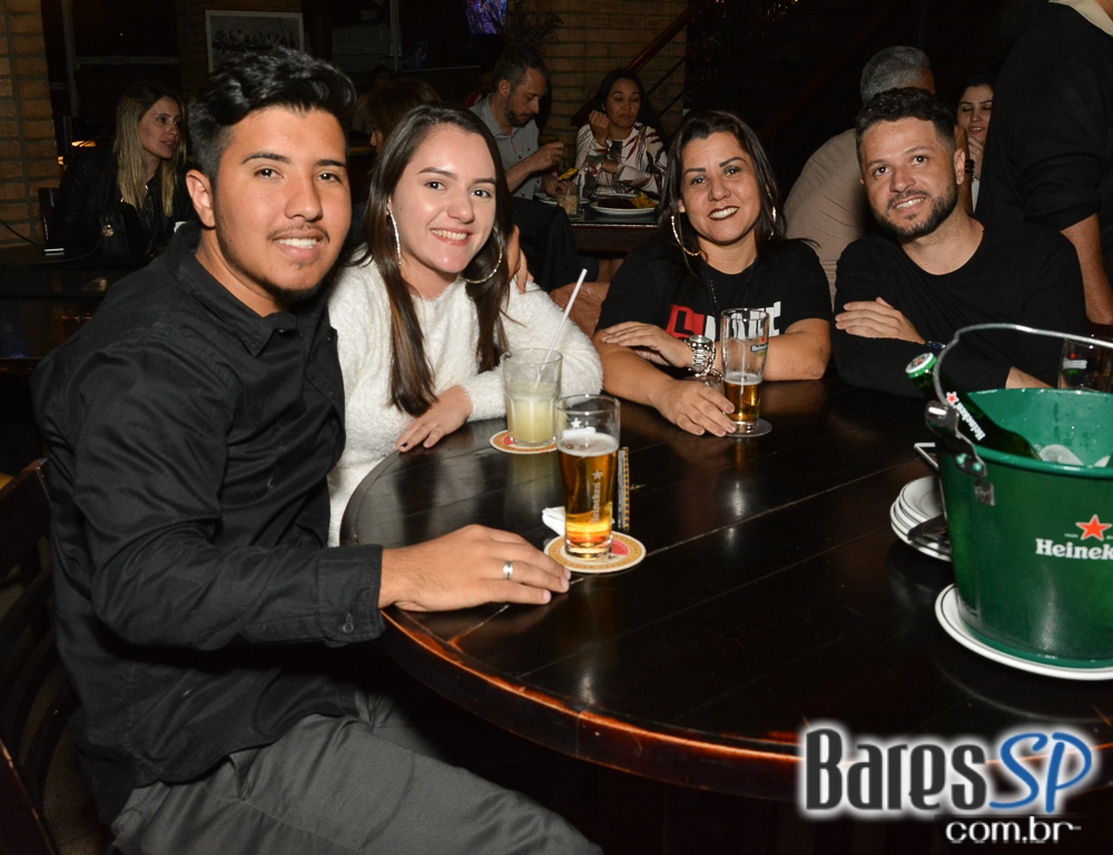 Sábado com muito samba, feijoada e pop music animando o North Beer Sábado com muito samba, feijoada e pop music animando o North Beer
