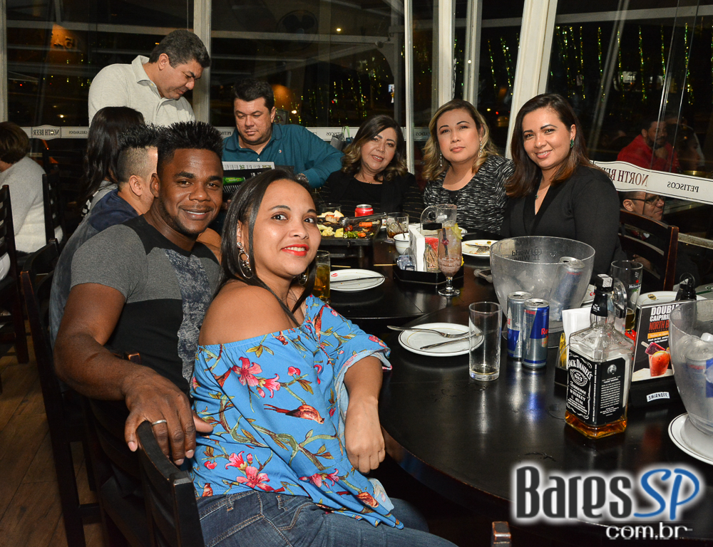 Sábado com muito samba, feijoada e pop music animando o North Beer Sábado com muito samba, feijoada e pop music animando o North Beer