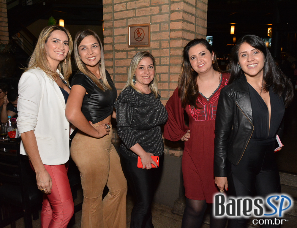 Sábado com muito samba, feijoada e pop music animando o North Beer Sábado com muito samba, feijoada e pop music animando o North Beer