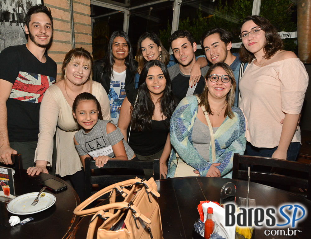 Sábado com muito samba, feijoada e pop music animando o North Beer Sábado com muito samba, feijoada e pop music animando o North Beer