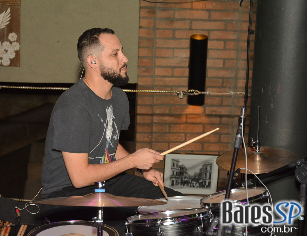 Sábado com muito samba, feijoada e pop music animando o North Beer Sábado com muito samba, feijoada e pop music animando o North Beer