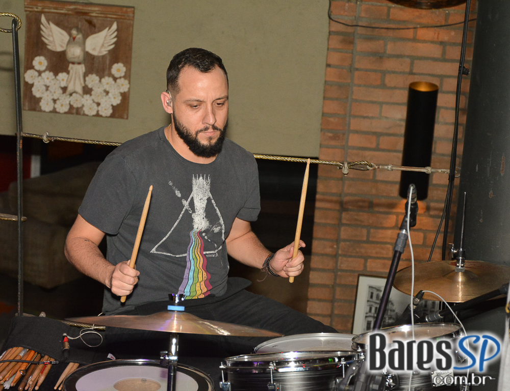 Sábado com muito samba, feijoada e pop music animando o North Beer Sábado com muito samba, feijoada e pop music animando o North Beer