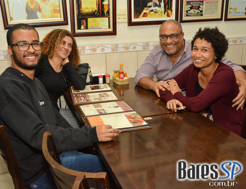 Famoso Bar do Justo transmite jogos da Copa do Mundo 2018 com cardápio recheado de delícias Famoso Bar do Justo transmite jogos da Copa do Mundo 2018 com cardápio recheado de delícias