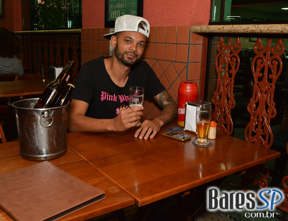 Famoso Bar do Justo transmite jogos da Copa do Mundo 2018 com cardápio recheado de delícias Famoso Bar do Justo transmite jogos da Copa do Mundo 2018 com cardápio recheado de delícias