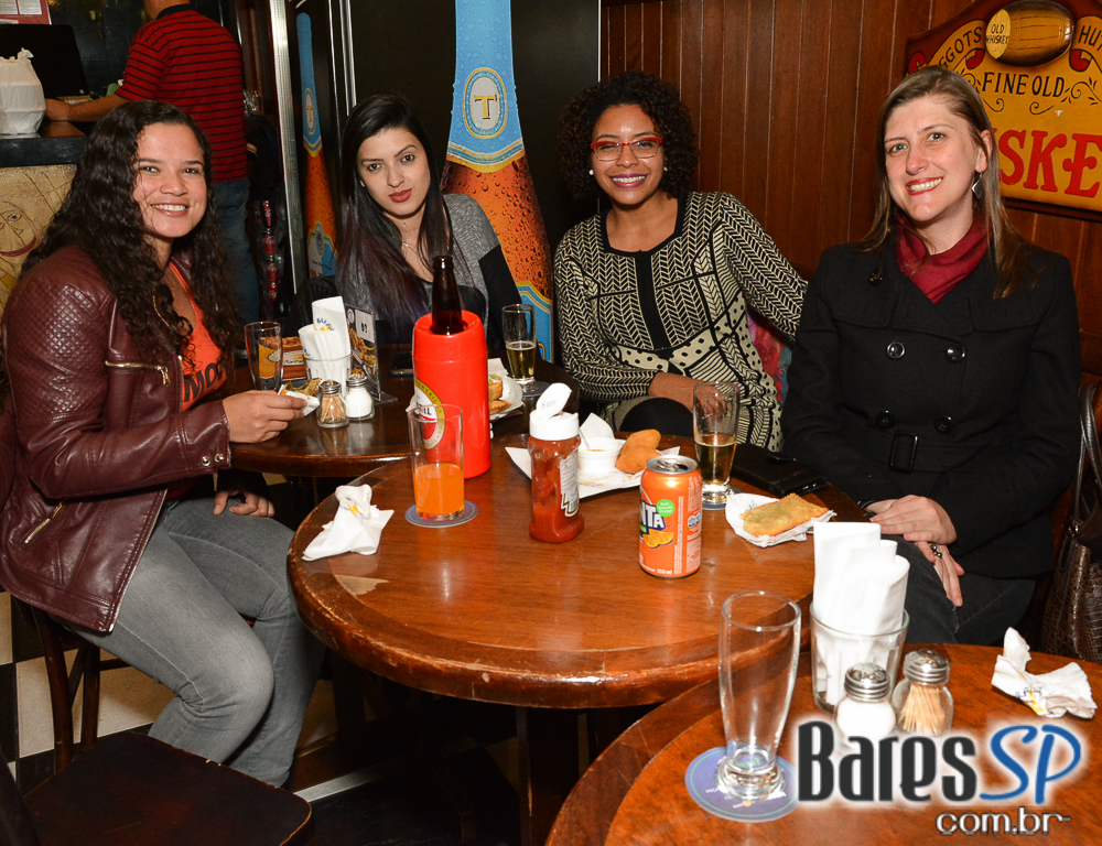 Mael Julia e Milton Santos se apresentam no BarBirô desta sexta-feira Mael Julia e Milton Santos se apresentam no BarBirô desta sexta-feira