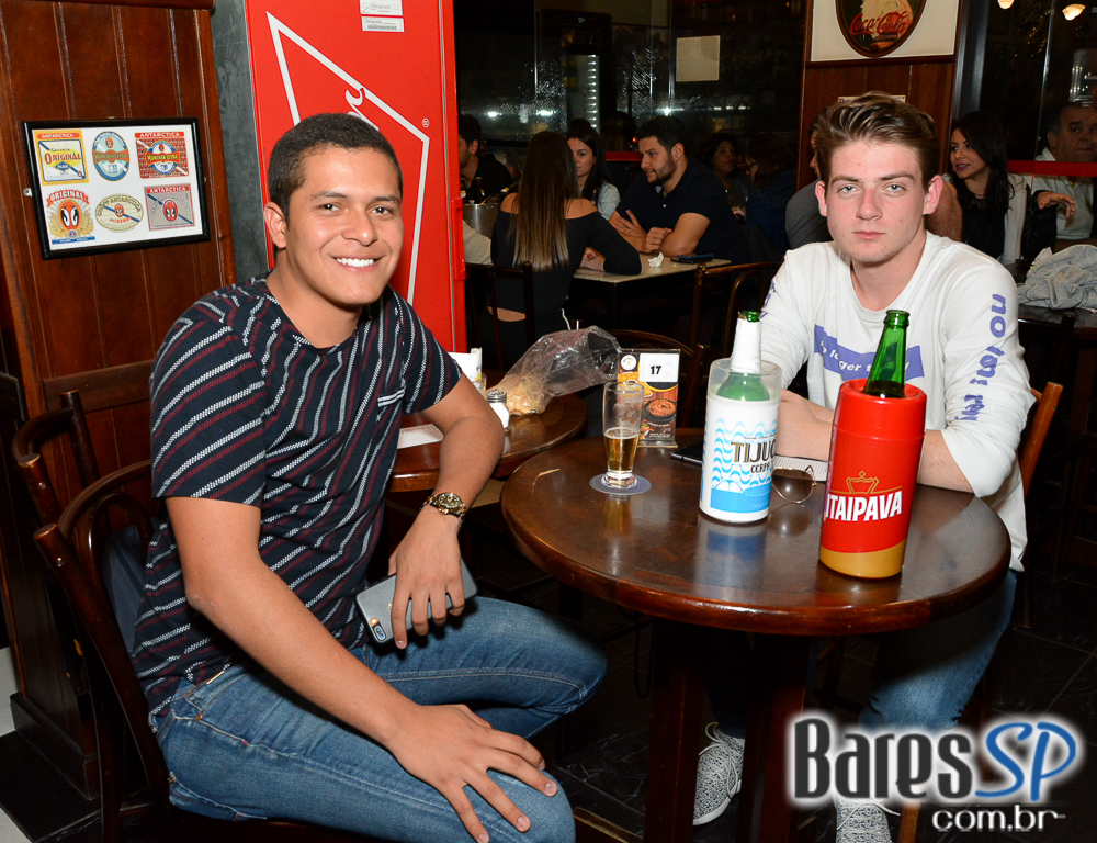 Mael Julia e Milton Santos se apresentam no BarBirô desta sexta-feira Mael Julia e Milton Santos se apresentam no BarBirô desta sexta-feira