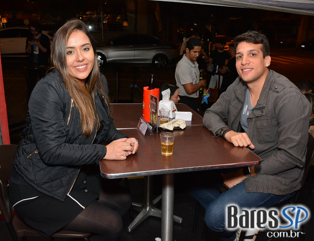 Aos sábados o Bar Salvador oferece feijoada e um cardápio variado de bebidas e petiscos Aos sábados o Bar Salvador oferece feijoada e um cardápio variado de bebidas e petiscos