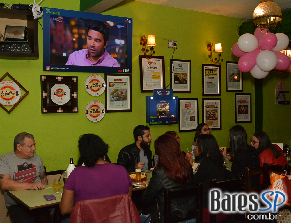 Distinta Freguesia oferece ambiente descontraído e cardápio recheado de delícias Distinta Freguesia oferece ambiente descontraído e cardápio recheado de delícias