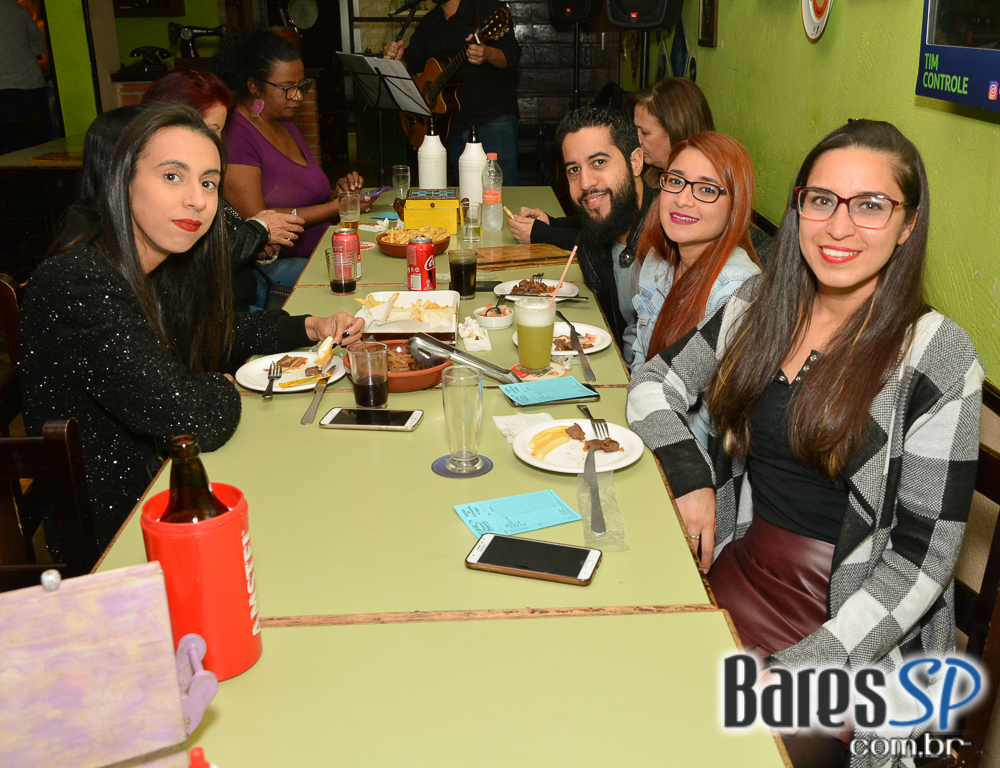 Distinta Freguesia oferece ambiente descontraído e cardápio recheado de delícias Distinta Freguesia oferece ambiente descontraído e cardápio recheado de delícias