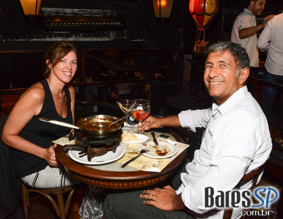 Show da banda Tritono Blues no Piratininga Bar Show da banda Tritono Blues no Piratininga Bar