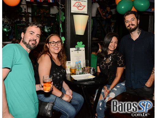 Finnegan's Pub comemora o St Patrick's Day dentro da mais pura tradição irlandesa