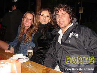 Bar Clube Chalezinho inaugura com show exclusivo do cantor Nasi Bar Clube Chalezinho inaugura com show exclusivo do cantor Nasi