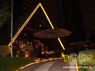 Bar Clube Chalezinho inaugura com show exclusivo do cantor Nasi Bar Clube Chalezinho inaugura com show exclusivo do cantor Nasi