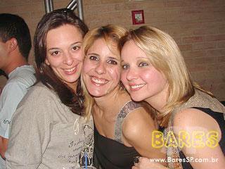 Noite The Hall Dance Classics no Espaço The Hall Noite The Hall Dance Classics no Espaço The Hall