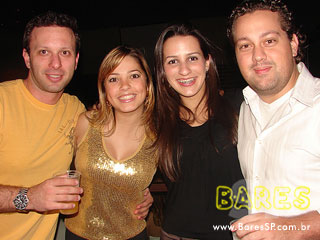 Noite The Hall Dance Classics no Espaço The Hall Noite The Hall Dance Classics no Espaço The Hall