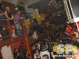 Festa de Aniversário do Dimitri Bar com a banda Alkatraz Festa de Aniversário do Dimitri Bar com a banda Alkatraz