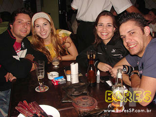 Sexta-feira animada no Copacabana Sexta-feira animada no Copacabana