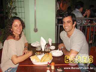 Sábado animado e com gente bonita no Barthô Sábado animado e com gente bonita no Barthô