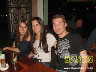 Sábado animado e com gente bonita no Barthô Sábado animado e com gente bonita no Barthô