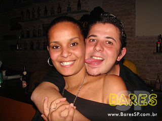 Grupos Na Onda do Samba e Q´Firmesa na Sexta Universitária do Barrogan Grupos Na Onda do Samba e Q´Firmesa na Sexta Universitária do Barrogan