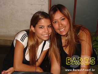 Sexta à noite no Paddock Bar e Gastronomia Sexta à noite no Paddock Bar e Gastronomia