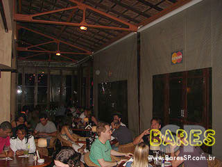 Sexta à noite no Paddock Bar e Gastronomia Sexta à noite no Paddock Bar e Gastronomia