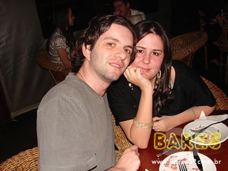 Sexta à noite no Paddock Bar e Gastronomia Sexta à noite no Paddock Bar e Gastronomia