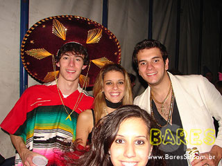 Sexta-Feira na Cachaçaria Pompéia Sexta-Feira na Cachaçaria Pompéia