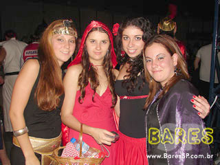 Sexta-Feira na Cachaçaria Pompéia Sexta-Feira na Cachaçaria Pompéia