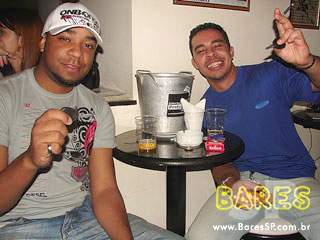 Ação Renault Portas Abertas no Estádio Preto & Branco Chopperia Ação Renault Portas Abertas no Estádio Preto & Branco Chopperia