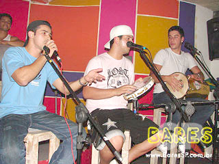 Grupos Nosso Estilo, Mega Samba e Pega Samba na Sexta Universitária do Barrogan Grupos Nosso Estilo, Mega Samba e Pega Samba na Sexta Universitária do Barrogan