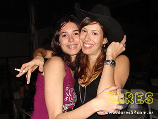 Grupos Nosso Estilo, Mega Samba e Pega Samba na Sexta Universitária do Barrogan Grupos Nosso Estilo, Mega Samba e Pega Samba na Sexta Universitária do Barrogan