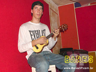 Grupos Nosso Estilo, Mega Samba e Pega Samba na Sexta Universitária do Barrogan Grupos Nosso Estilo, Mega Samba e Pega Samba na Sexta Universitária do Barrogan