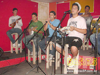 Grupos Nosso Estilo, Mega Samba e Pega Samba na Sexta Universitária do Barrogan Grupos Nosso Estilo, Mega Samba e Pega Samba na Sexta Universitária do Barrogan