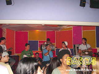 Grupos Nosso Estilo, Mega Samba e Pega Samba na Sexta Universitária do Barrogan Grupos Nosso Estilo, Mega Samba e Pega Samba na Sexta Universitária do Barrogan