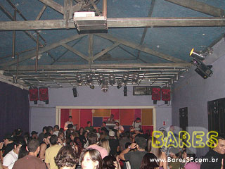 Grupos Nosso Estilo, Mega Samba e Pega Samba na Sexta Universitária do Barrogan Grupos Nosso Estilo, Mega Samba e Pega Samba na Sexta Universitária do Barrogan