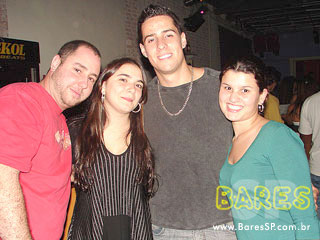 Grupos Nosso Estilo, Mega Samba e Pega Samba na Sexta Universitária do Barrogan Grupos Nosso Estilo, Mega Samba e Pega Samba na Sexta Universitária do Barrogan