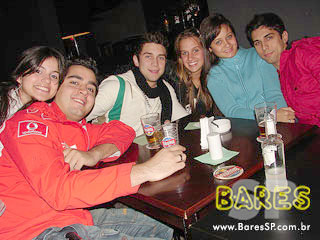 Sábado à noite no Seu Faria Bar Sábado à noite no Seu Faria Bar