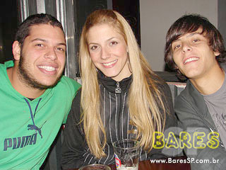 Sábado à noite no Seu Faria Bar Sábado à noite no Seu Faria Bar