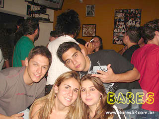 Banda A Cores anima o Caretas Bar Banda A Cores anima o Caretas Bar