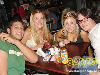 Sábado à noite no Seu Faria Bar Sábado à noite no Seu Faria Bar