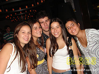 Sábado à noite no Seu Faria Bar Sábado à noite no Seu Faria Bar