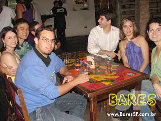 Marina Saito, Marcelo Magrão e Nenê Nogueira no Caretas Bar - AÇÃO ADRIA Marina Saito, Marcelo Magrão e Nenê Nogueira no Caretas Bar - AÇÃO ADRIA