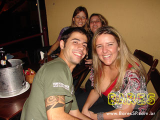 Marina Saito, Marcelo Magrão e Nenê Nogueira no Caretas Bar - AÇÃO ADRIA Marina Saito, Marcelo Magrão e Nenê Nogueira no Caretas Bar - AÇÃO ADRIA