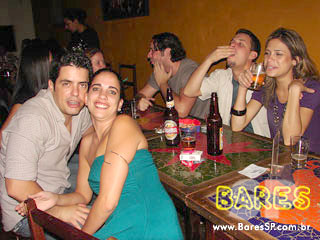 Marina Saito, Marcelo Magrão e Nenê Nogueira no Caretas Bar - AÇÃO ADRIA Marina Saito, Marcelo Magrão e Nenê Nogueira no Caretas Bar - AÇÃO ADRIA